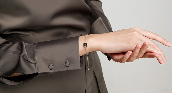 扒一扒八九零后可爱女孩的佩戴饰品