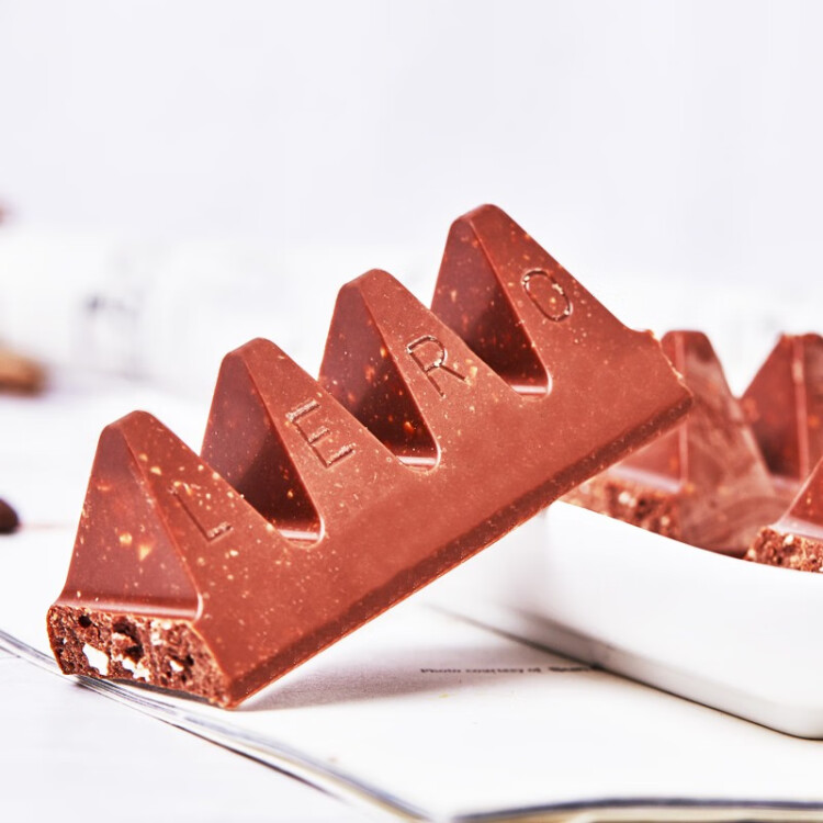 三角（Toblerone）瑞士牛奶巧克力含蜂蜜及巴旦木糖100g 休闲零食生日礼物女 光明服务菜管家商品 