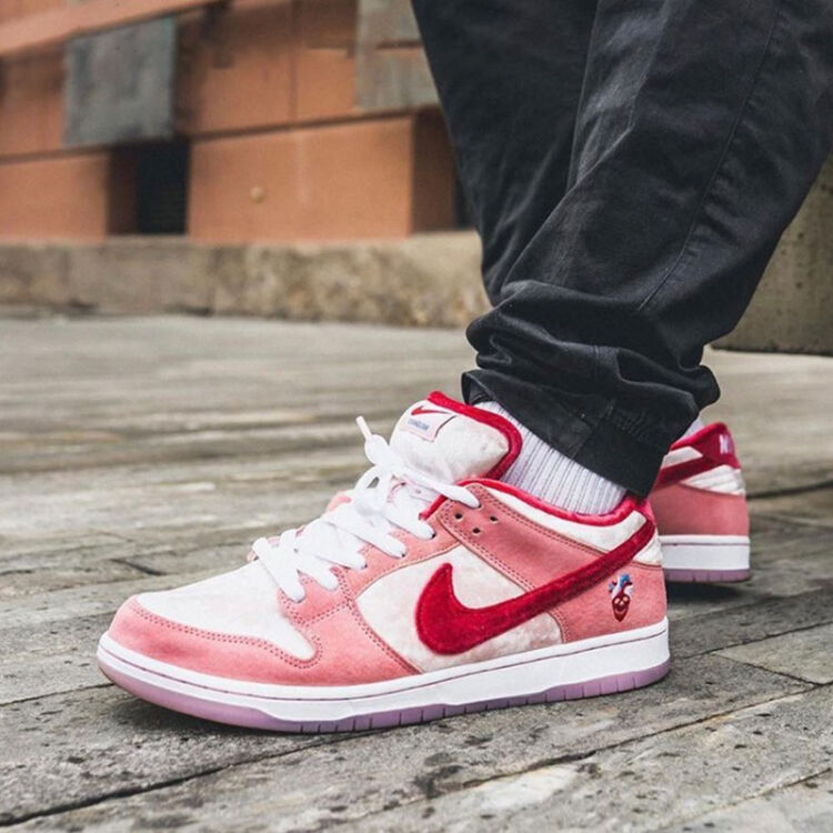 耐克nike Sb Dunk Ts联名小熊冰淇淋热成像腰果花情人节韩国限定男女滑板鞋ct2552 800情人节39 图片价格品牌评论 京东