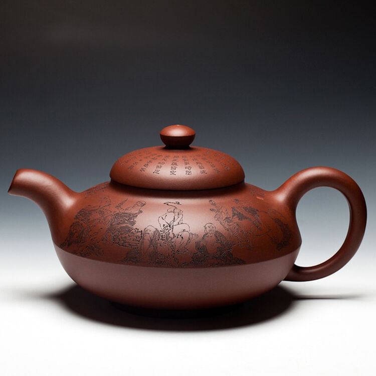 万新茶庄 宜兴紫砂壶 木言雕刻 (十八罗汉图)【大合欢壶】 2200cc