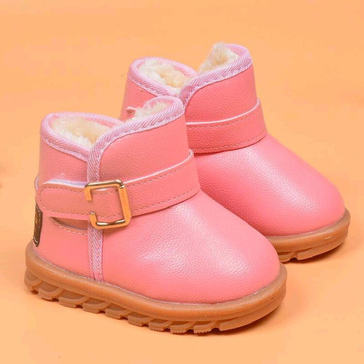 衣仓铺儿童雪地靴小童皮面防水保暖牛筋底短靴百搭男