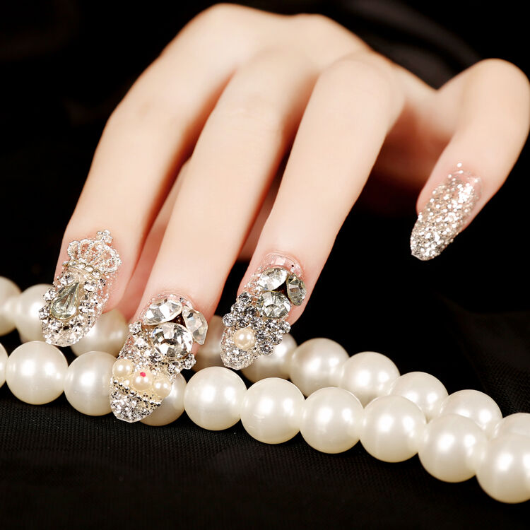 阡陌奢华皇冠满钻指甲贴片成品 新娘结婚闪粉假指甲 背胶款