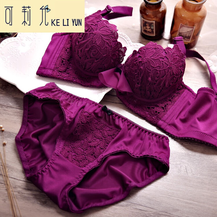 无钢圈性感大花刺绣小胸聚拢调整型文胸套装收副乳上薄下厚胸罩 紫色
