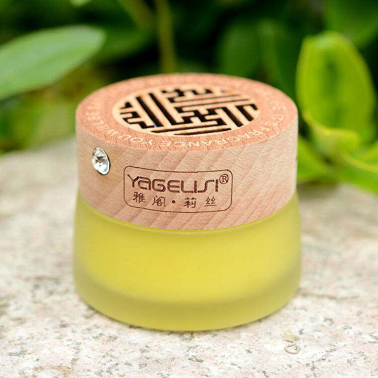 雅阁莉丝汽车香膏车内车用车载固体新车摆件 羞涩菠萝 单个装