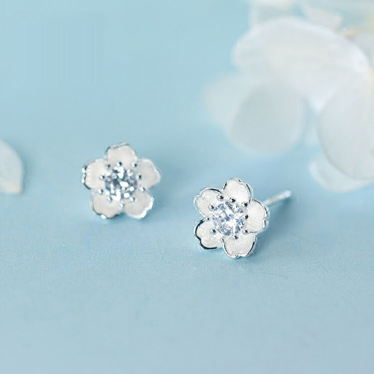 s925银耳钉樱花镶钻耳钉小清新唯美气质耳饰女生百搭配饰