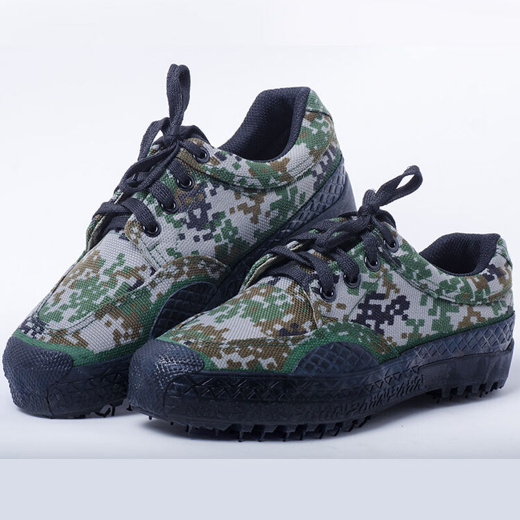 武陆07丛林迷彩鞋训练鞋/林地迷彩胶鞋/绿色夏季低帮迷彩带钉子鞋