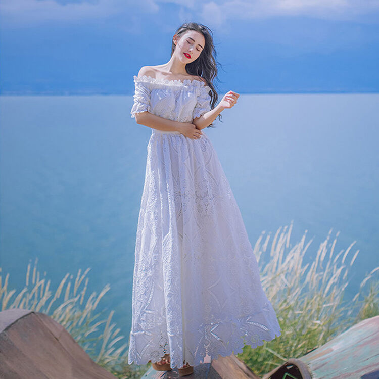 2018新款夏威夷一字领镂空蕾丝显瘦气质礼服裙白色仙女海边沙滩度假