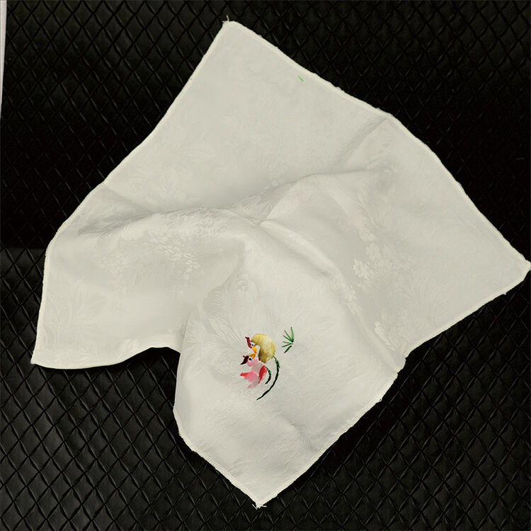 蜀绣真丝刺绣手帕 出国礼品送老外 特色丝绸手工艺品礼物送朋友 白色