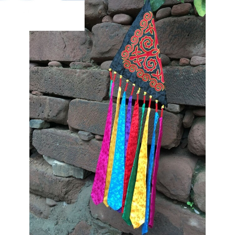 德码菲彝族配饰女士机绣多穗三角包裙包配饰多色可选 黑底红花 均码【