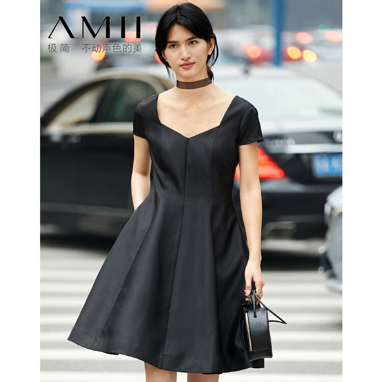 修身公主线拉链短袖小黑裙连衣裙 黑色 s
