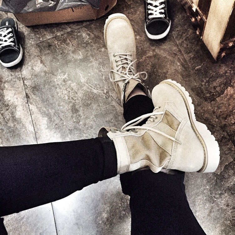 权志龙gd马丁靴男情侣高帮鞋夏季工装靴女牛皮作战靴沙漠靴 冬季中帮