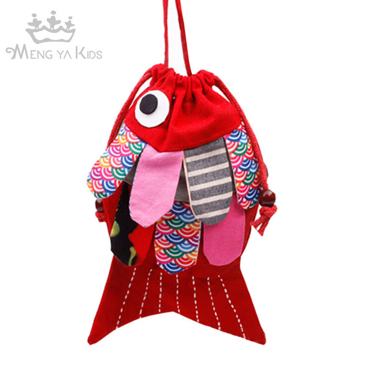 斜挎包 吉祥小鱼包 春节零钱包 收纳包袋 吉祥小鱼包 深红