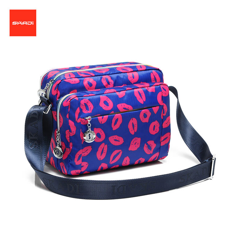 skadi韩版10口袋时尚女包休闲防水尼龙印花包时尚斜挎包女潮款女士