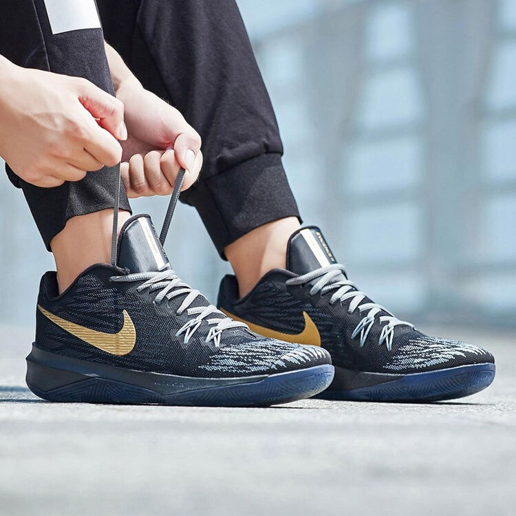 nike耐克男鞋2018新款詹姆斯使节10减震实战战靴运动篮球鞋ah7580