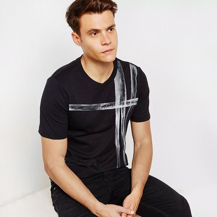 卡尔文克雷恩/calvin klein/ck夏季新款男装 男士v领百搭短袖t恤 黑色