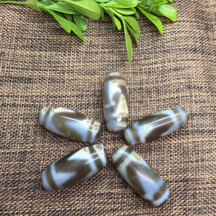 酷美人 玛瑙马齿虎牙天珠 配珠 项链项坠吊坠 配珠