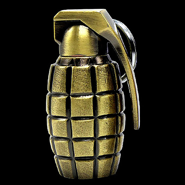 军事手雷防水煤油万次划火柴 钥匙扣挂件火柴煤油打火机电子点烟器送