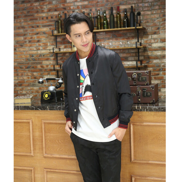 2017夹克男 吴亦凡同款 slp绸缎 秀珠 飞鹰夹克 宽松 男女同款 黑色