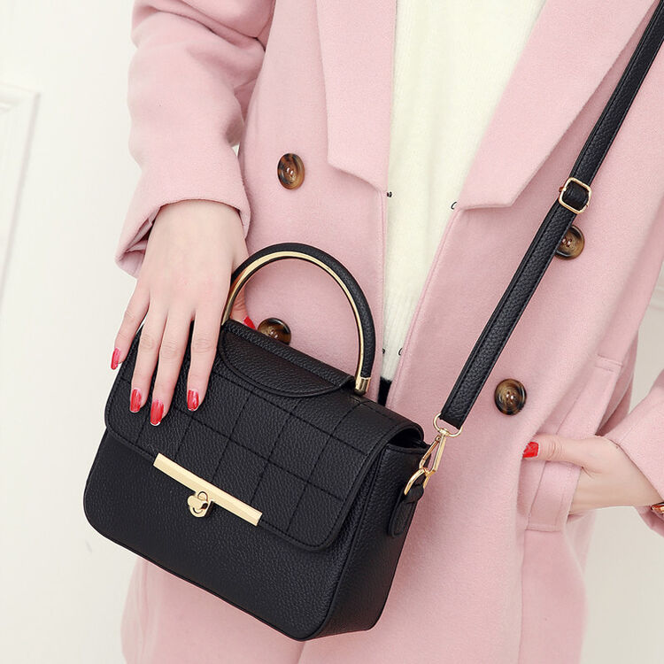 banaroo女包单肩包女2017新款百搭时尚小方包女士包包潮流斜跨包 黑色