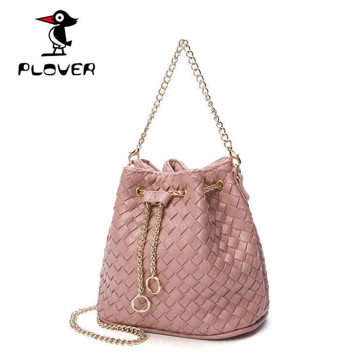 plover 新款秋季单肩手提女包 编织皮时尚质感水桶包链条女士包包