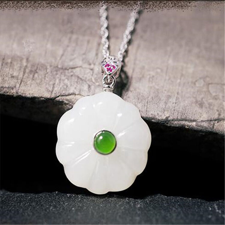 琬瑶和田玉梅花吊坠女款挂件 玫瑰金色款