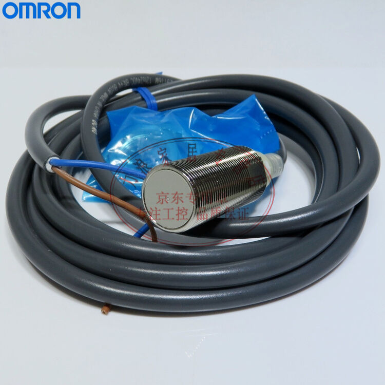 欧姆龙omron接近开关e2e-x7d1-n φ18 检测7mm 2线常开12-24vdc