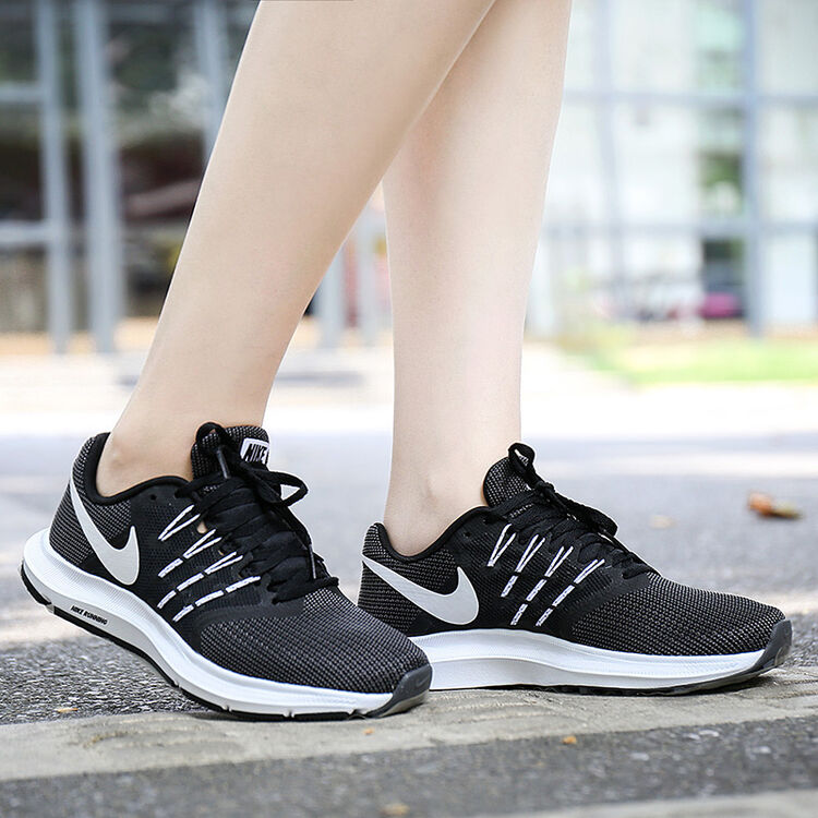 nike耐克女鞋2017新款女子run swift透气跑步鞋 909006-010 909006