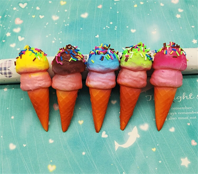 双层彩针冰激凌squishy 慢回弹冰淇淋甜筒挂件仿真面包蛋糕甜点