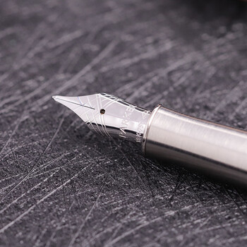 派克(parker)15款卓尔 纯黑丽雅白夹钢笔/墨水笔