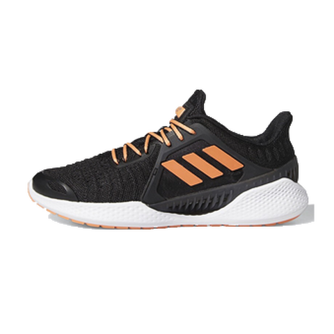 阿迪达斯透气防滑跑步鞋