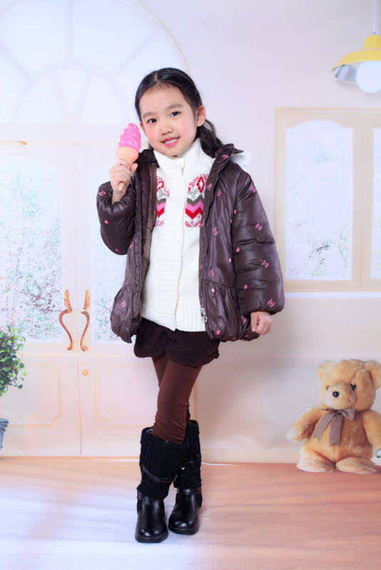 服饰鞋帽 童装 女童 > 女童冬季angel cat sugar 天使猫绣花a型棉衣