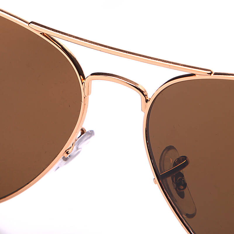 rb3025 宽58 色号001/57 飞行员系列偏光太阳镜 茶色