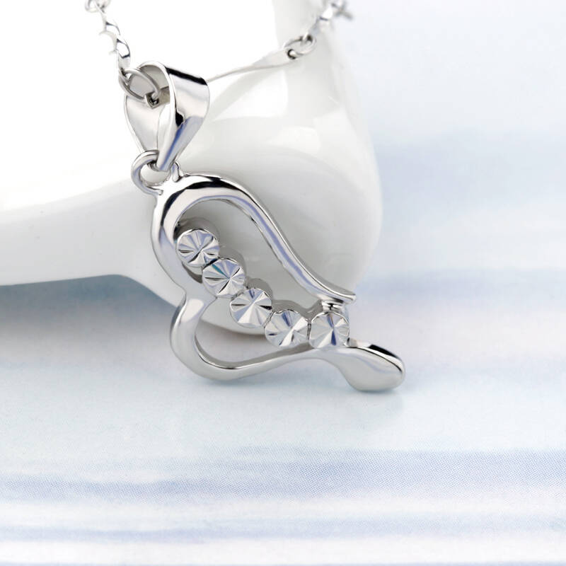 初雨轩 925银镀白金吊坠项链锁骨女 韩版 时尚短款饰品 送项链