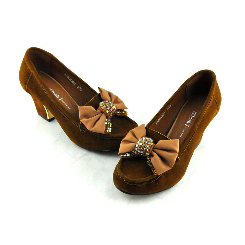 莉亚春季新款 甜美蝴蝶结高坡跟单鞋 舒适真皮牛皮女鞋 x35042 棕色