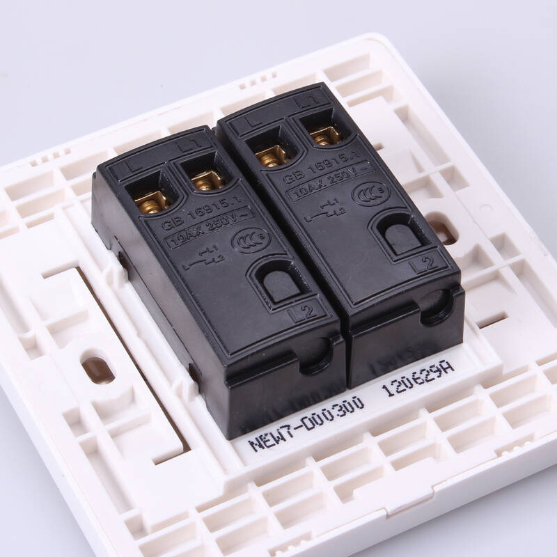 正泰86型墙壁开关插座面板 new7d 二开单控开关面板 00300