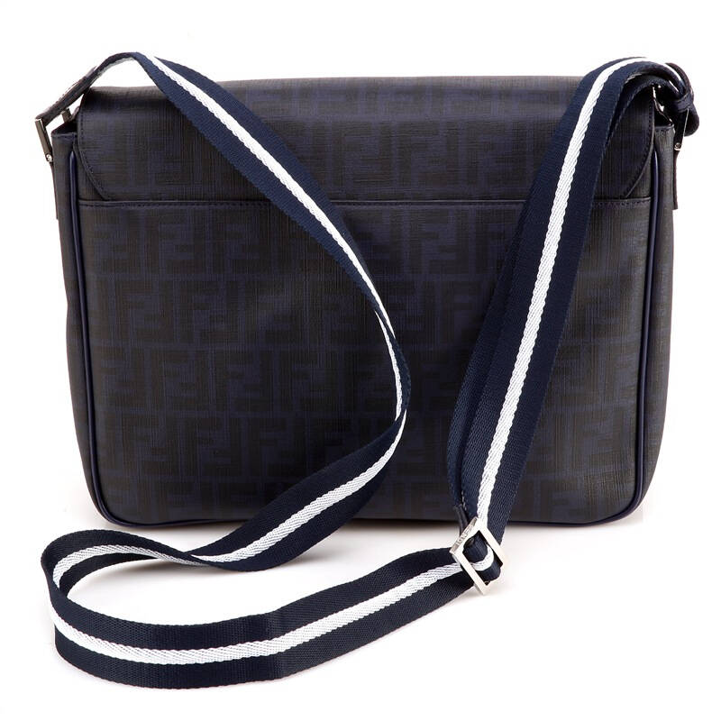 fendi 芬迪男士深蓝色pvc经典双f logo单肩包斜挎包