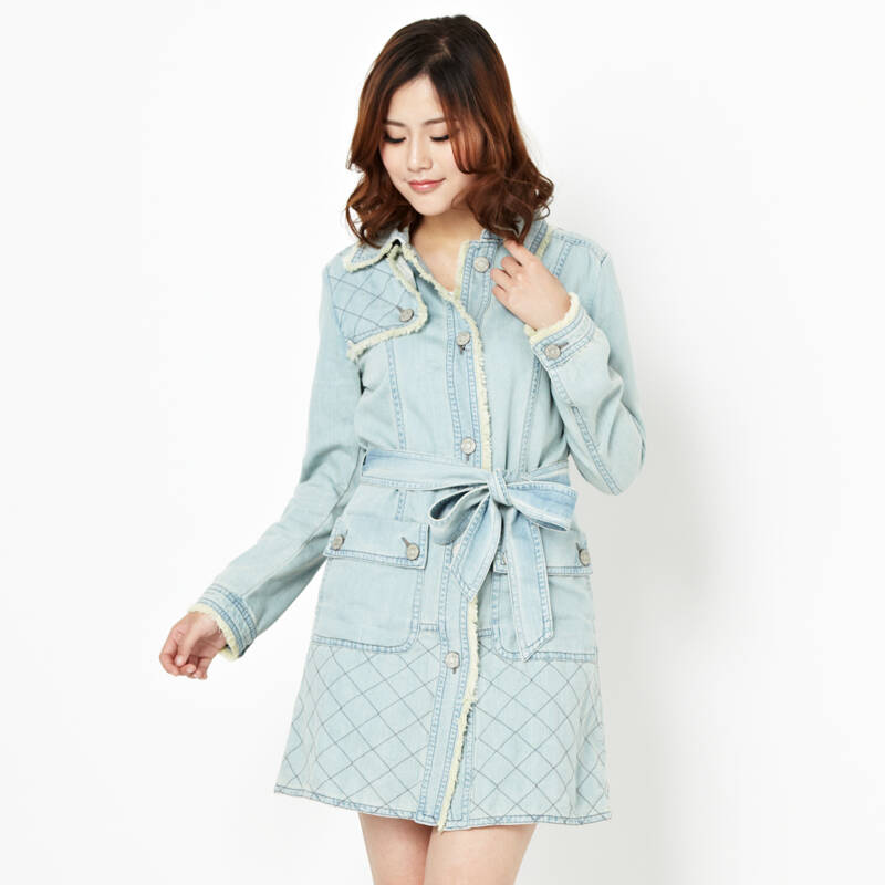 服饰鞋帽 女装 大衣 > vicky【奥特莱斯】长款牛仔外套 蓝色 1   暂无