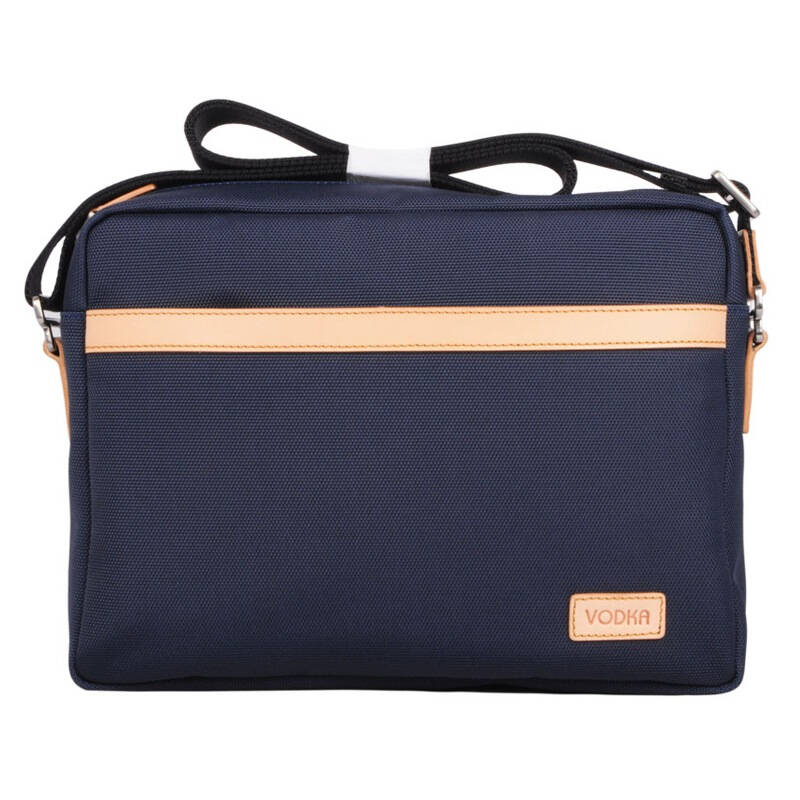 马度加vodka 韩国进口尼龙布配意大利原色进口头层树羔皮男士斜挎包