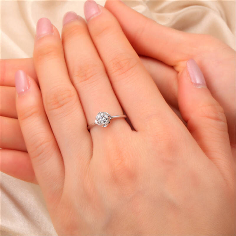 九帝30分钻戒18k白金四爪女戒指0.30克拉钻石定婚结婚小鸟款i do