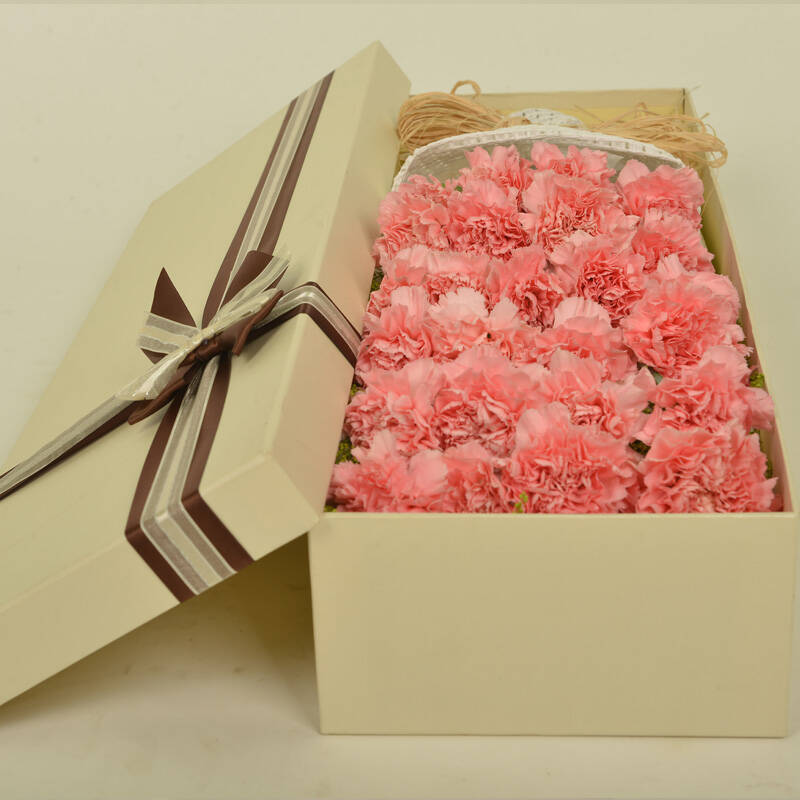 康乃馨鲜花 母亲节礼物康乃馨花束 33粉色康乃馨 花盒 康乃馨礼盒