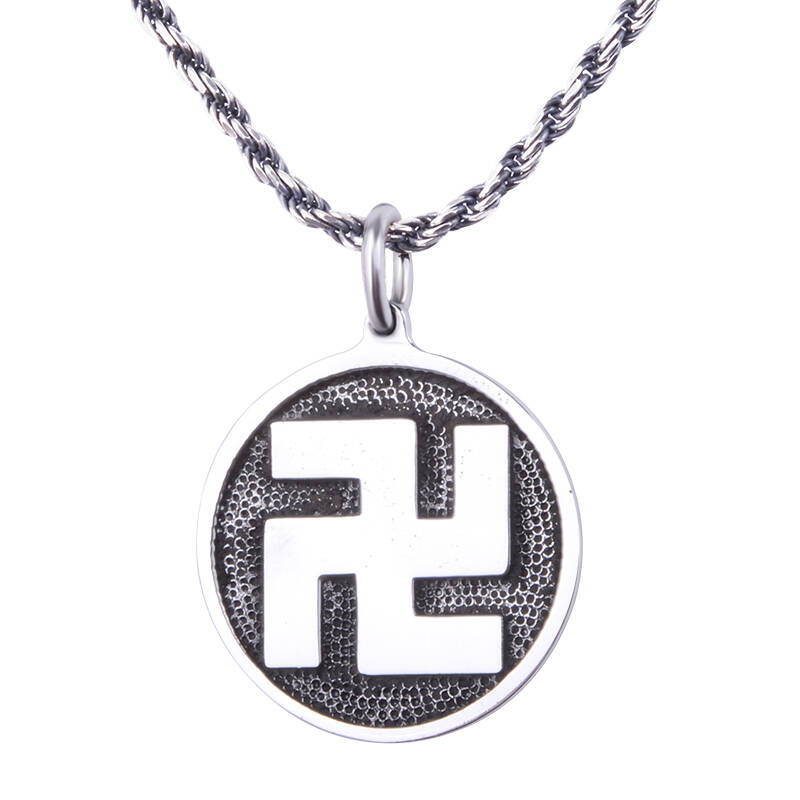 00  1/1 卍和卐都读作"wàn"时,两者都是存在的,镜像共存状态,前者为