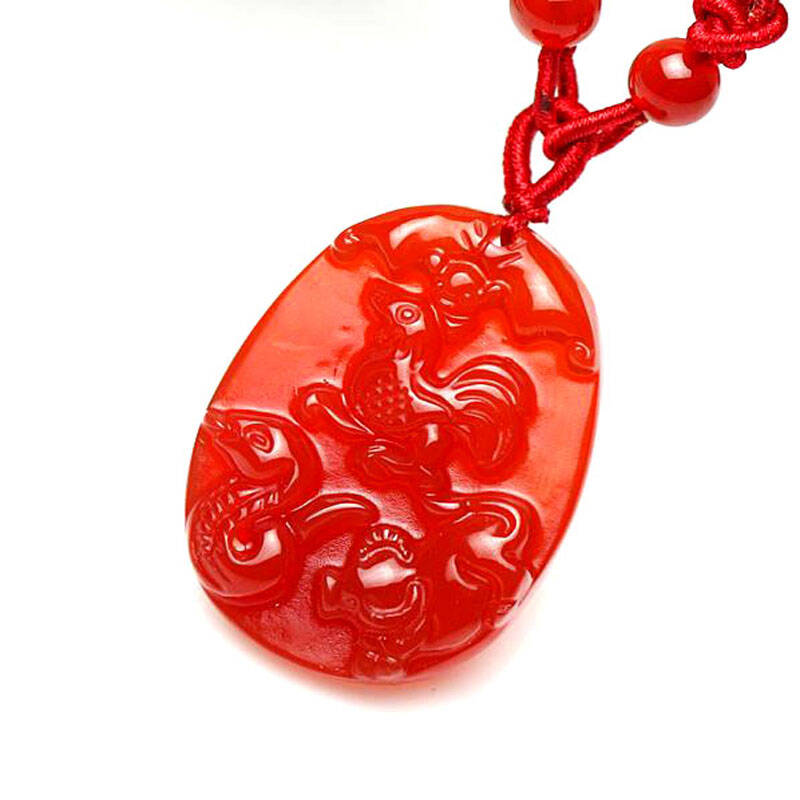 灵菲开光正品 天然红玛瑙吊坠 生肖鸡蛇牛三合三奇吊坠 吊坠 精工红绳