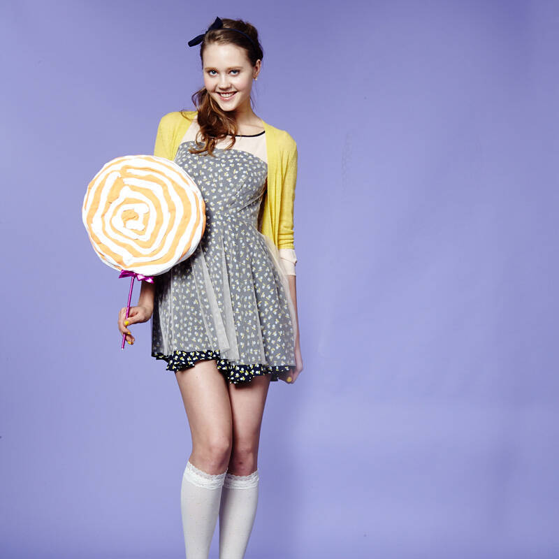 minette女装新品 开衫运动休闲毛衫 披肩毛衫 中黄 xl