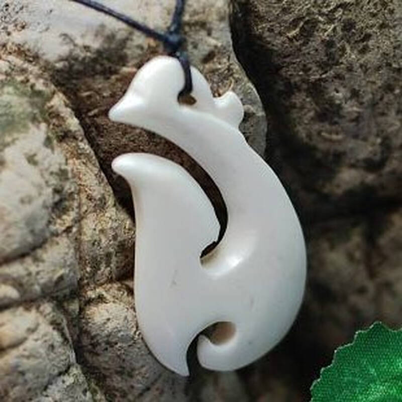 迈姿民族风创意吊坠 图腾骨雕挂坠白色 个性独特项链饰品 促销