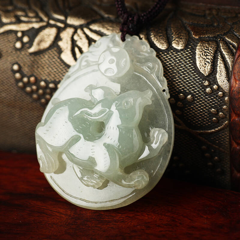 石中宝 天然a货翡翠生肖兔玉牌吊坠 附证书