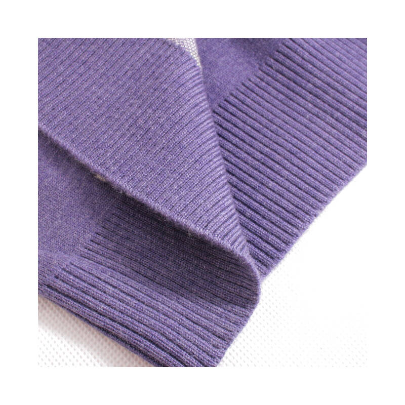 u-shark优鲨时尚v领菱格款羊毛背心 紫领 紫灰白格