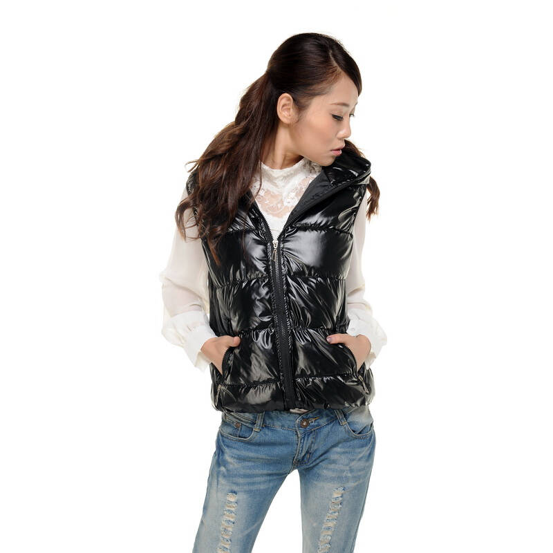 【货到付款】楼尚楼 2012新款亮片纯色连帽马甲yy亮皮背心 黑色 xl