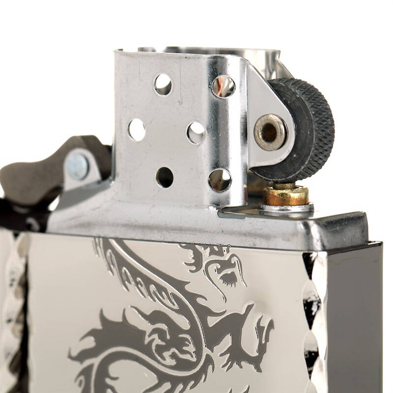 zippo打火机 1941复刻白冰冰神龙(凿边工艺)