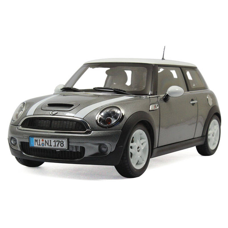 模型 原厂 1:18 仿真合金车模 收藏送礼生日礼物 r56尾翼版灰色410408