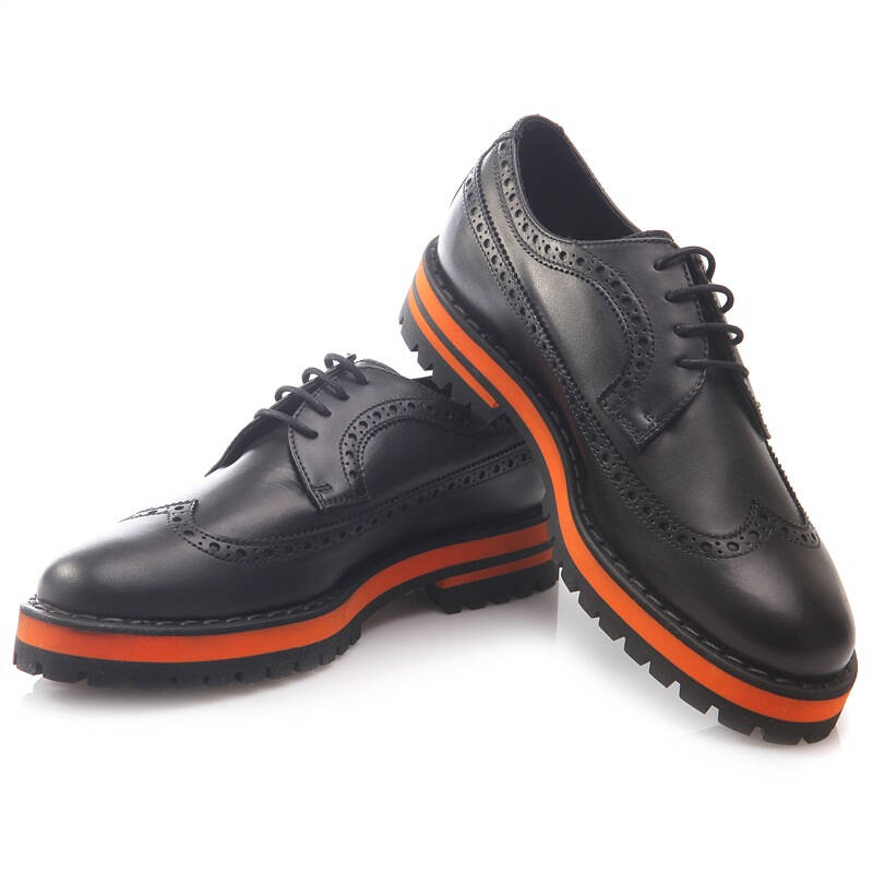 自营 versace versus 范思哲 范瑟丝 男士黑色真皮休闲鞋 fsu061c fv